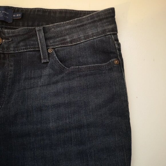 Levi's Slight Curve Classic Straight Leg Ladies Dark Wash Jeans - Picture 4 of 11